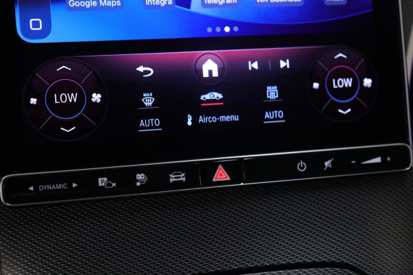 Mercedes-Benz C-Klasse 300 E AMG Line NAP/PANO/HUD/CARPLAY/SFEERVERLICHTING/MEM/BOMVOL
