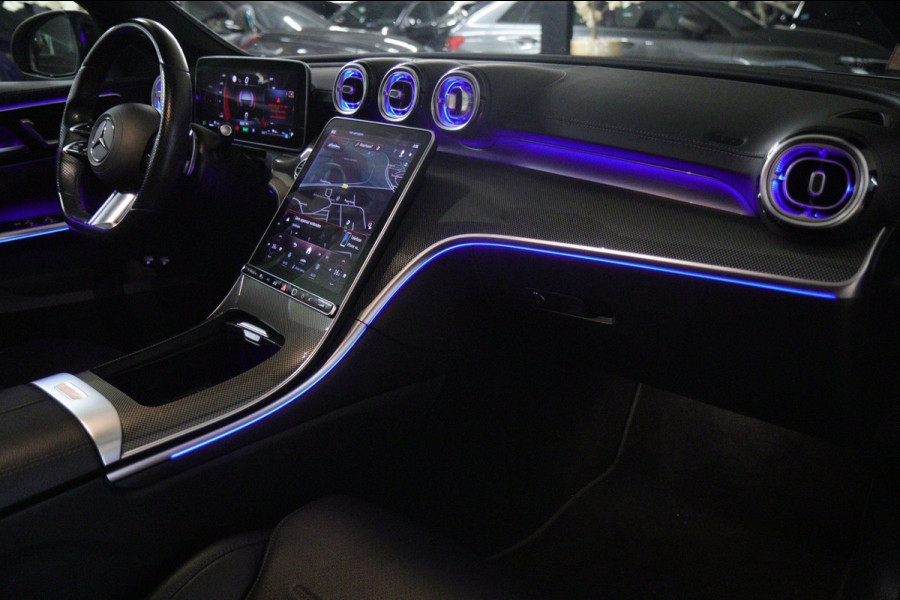 Mercedes-Benz C-Klasse 300 E AMG Line NAP/PANO/HUD/CARPLAY/SFEERVERLICHTING/MEM/BOMVOL