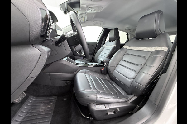 Citroën Ë-C4 Shine Pack Business 50kWh Warmtepomp Leder+Verwarmd Head-Up SOH 95% Adap.Cruise 3D-Navi 360°Camera Apple Carplay Android Auto Ec Stuurverwarming Keyless Lane Assist Privacy Glas Led Lmv DAB Regen-Lichtsensor 1e Eigenaar Origineel Nederlandse Auto