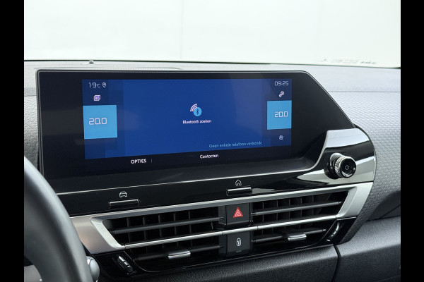 Citroën Ë-C4 Shine Pack Business 50kWh Warmtepomp Leder+Verwarmd Head-Up SOH 95% Adap.Cruise 3D-Navi 360°Camera Apple Carplay Android Auto Ec Stuurverwarming Keyless Lane Assist Privacy Glas Led Lmv DAB Regen-Lichtsensor 1e Eigenaar Origineel Nederlandse Auto