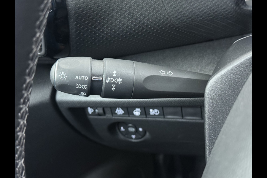 Citroën Ë-C4 Shine Pack Business 50kWh Warmtepomp Leder+Verwarmd Head-Up SOH 95% Adap.Cruise 3D-Navi 360°Camera Apple Carplay Android Auto Ec Stuurverwarming Keyless Lane Assist Privacy Glas Led Lmv DAB Regen-Lichtsensor 1e Eigenaar Origineel Nederlandse Auto