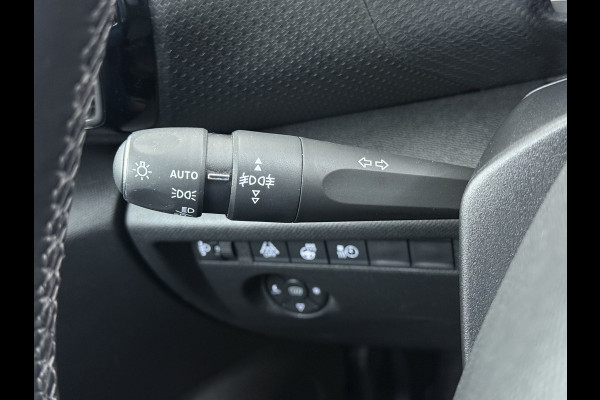 Citroën Ë-C4 Shine Pack Business 50kWh Warmtepomp Leder+Verwarmd Head-Up SOH 95% Adap.Cruise 3D-Navi 360°Camera Apple Carplay Android Auto Ec Stuurverwarming Keyless Lane Assist Privacy Glas Led Lmv DAB Regen-Lichtsensor 1e Eigenaar Origineel Nederlandse Auto