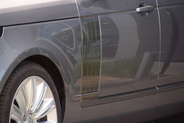 Land Rover Range Rover P400e Vogue
