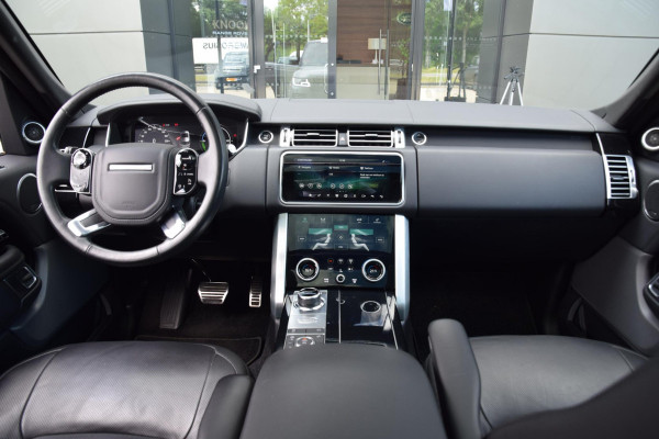 Land Rover Range Rover P400e Vogue