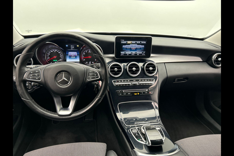 Mercedes-Benz C-Klasse Estate 200 Premium | Trekhaak | Stoelverwarming | Half/Leder |