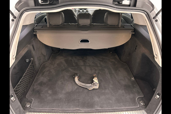 Mercedes-Benz C-Klasse Estate 200 Premium | Trekhaak | Stoelverwarming | Half/Leder |