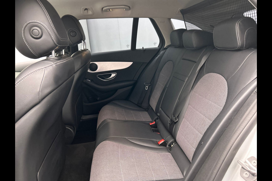 Mercedes-Benz C-Klasse Estate 200 Premium | Trekhaak | Stoelverwarming | Half/Leder |