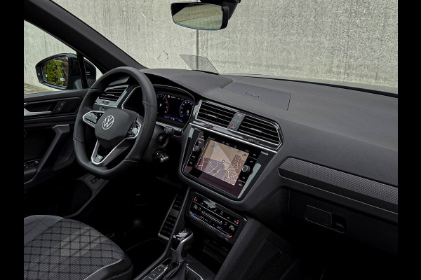 Volkswagen Tiguan 1.5TSI R-line Business+ 150pk DSG Automaat! Panoramadak|Virtual|IQ LED Plus|ACC|Lane+Side|Black Pack|20|Trekhaak