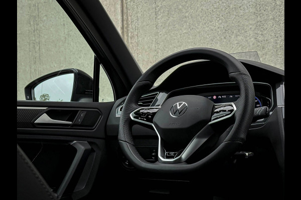 Volkswagen Tiguan 1.5TSI R-line Business+ 150pk DSG Automaat! Panoramadak|Virtual|IQ LED Plus|ACC|Lane+Side|Black Pack|20|Trekhaak