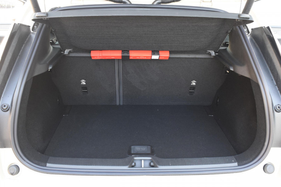 Volvo EX30 272PK Single Motor Extended Range Plus Europa69kWh / Adaptive Cruise control / Extra getint glas / Climate Pack / Achteruitrijcamera / Elektrisch verstelbare stoelen / Parkeersensoren V+A