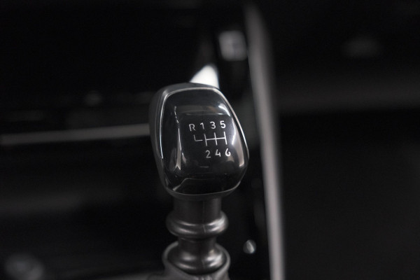 Peugeot 2008 PureTech 100 Allure | Apple Carplay | Parkeersensoren | Climate Control | Cruise Control