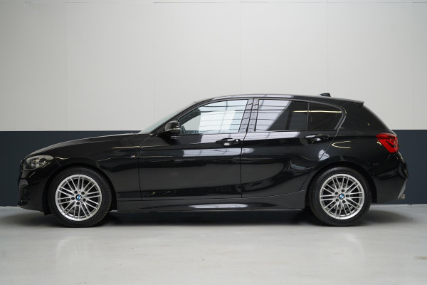 BMW 1-serie 116i Edition M Sport Shadow | Navigatie | Lm velgen | Leder | Unieke km-stand