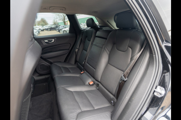 Volvo XC60 2.0 T5 Inscription | Leder | 20" LMV | Dealer Ond. |