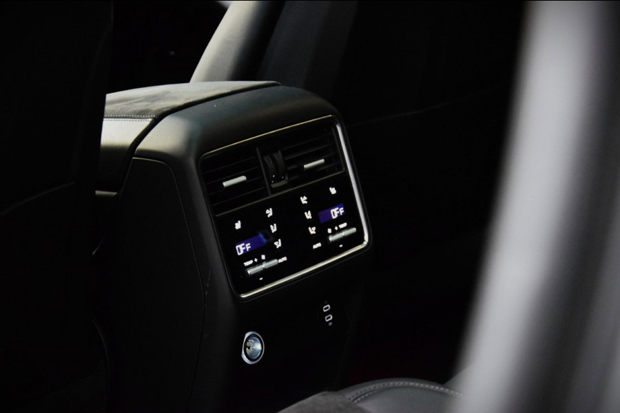 Porsche Cayenne Coupé 4.0 GTS V8 Panoramadak|Soft-Close|Head-up|Night-vision|ACC|Dealer onderhouden|BTW