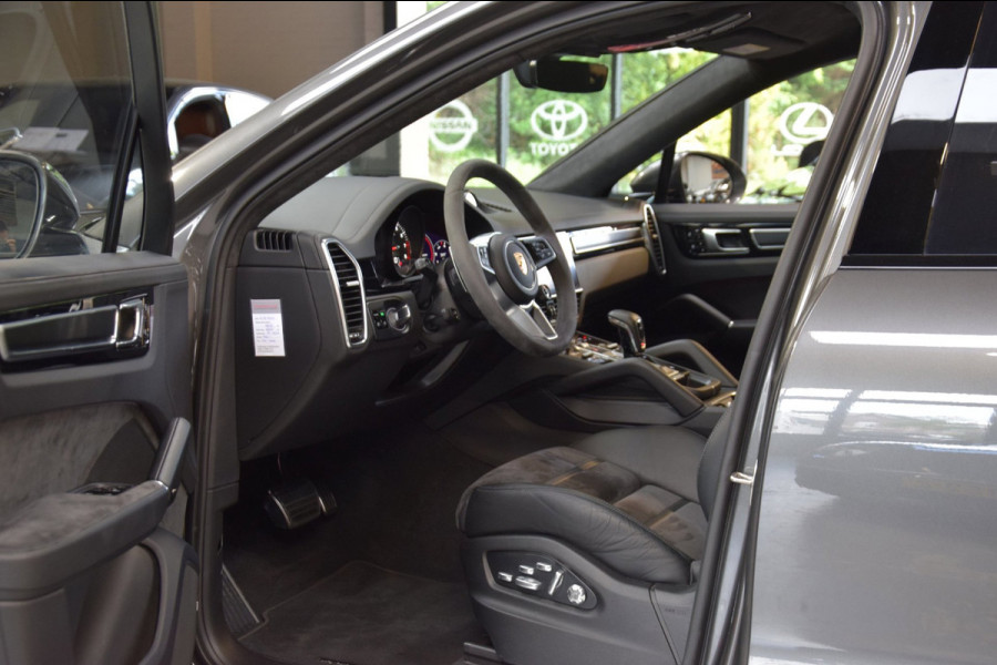 Porsche Cayenne Coupé 4.0 GTS V8 Panoramadak|Soft-Close|Head-up|Night-vision|ACC|Dealer onderhouden|BTW