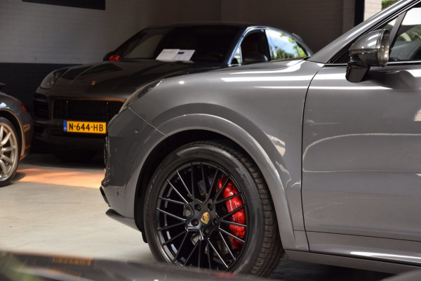 Porsche Cayenne Coupé 4.0 GTS V8 Panoramadak|Soft-Close|Head-up|Night-vision|ACC|Dealer onderhouden|BTW