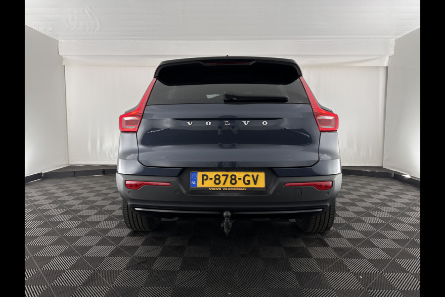 Volvo XC40 Recharge Plus [ 3-Fase ] {SOH-90%} (INCL.BTW) *ADAPTIVE-CRUISE | FULL-LED | BLINDSPOT | HEATED-SPORTSEATS | KEYLESS | DIGI-COCKPIT | CAMERA | PRIVACY-GLASS | ECC | PDC | 19''ALU | TOWBAR*