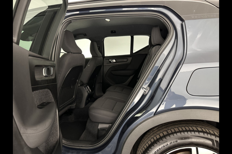 Volvo XC40 Recharge Plus [ 3-Fase ] {SOH-90%} (INCL.BTW) *ADAPTIVE-CRUISE | FULL-LED | BLINDSPOT | HEATED-SPORTSEATS | KEYLESS | DIGI-COCKPIT | CAMERA | PRIVACY-GLASS | ECC | PDC | 19''ALU | TOWBAR*