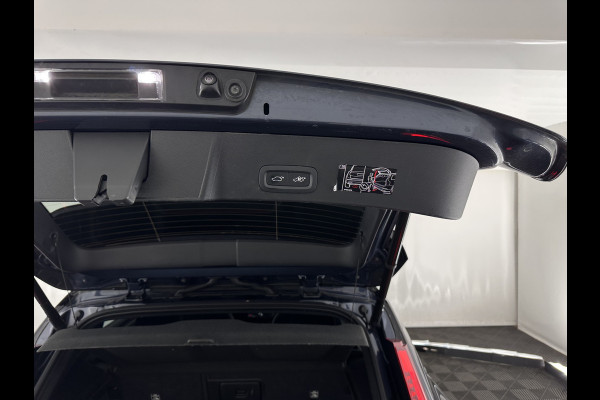Volvo XC40 Recharge Plus [ 3-Fase ] {SOH-90%} (INCL.BTW) *ADAPTIVE-CRUISE | FULL-LED | BLINDSPOT | HEATED-SPORTSEATS | KEYLESS | DIGI-COCKPIT | CAMERA | PRIVACY-GLASS | ECC | PDC | 19''ALU | TOWBAR*