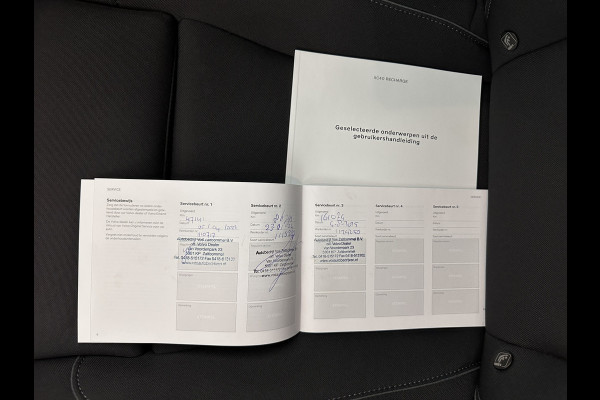 Volvo XC40 Recharge Plus [ 3-Fase ] {SOH-90%} (INCL.BTW) *ADAPTIVE-CRUISE | FULL-LED | BLINDSPOT | HEATED-SPORTSEATS | KEYLESS | DIGI-COCKPIT | CAMERA | PRIVACY-GLASS | ECC | PDC | 19''ALU | TOWBAR*