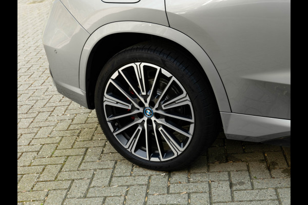 BMW X1 xDrive30e M-Sport Pro - M-Zetels - Full-Option - NP76.000