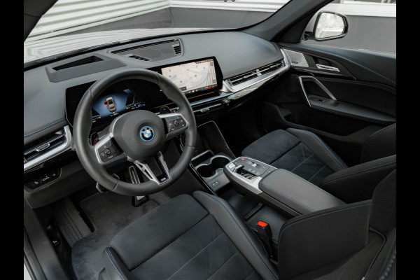 BMW X1 xDrive30e M-Sport Pro - M-Zetels - Full-Option - NP76.000