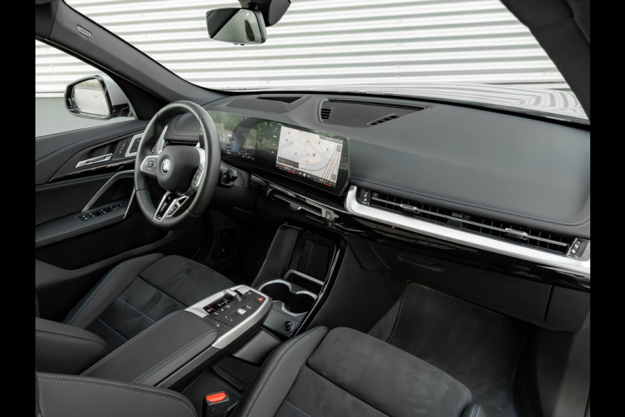 BMW X1 xDrive30e M-Sport Pro - M-Zetels - Full-Option - NP76.000