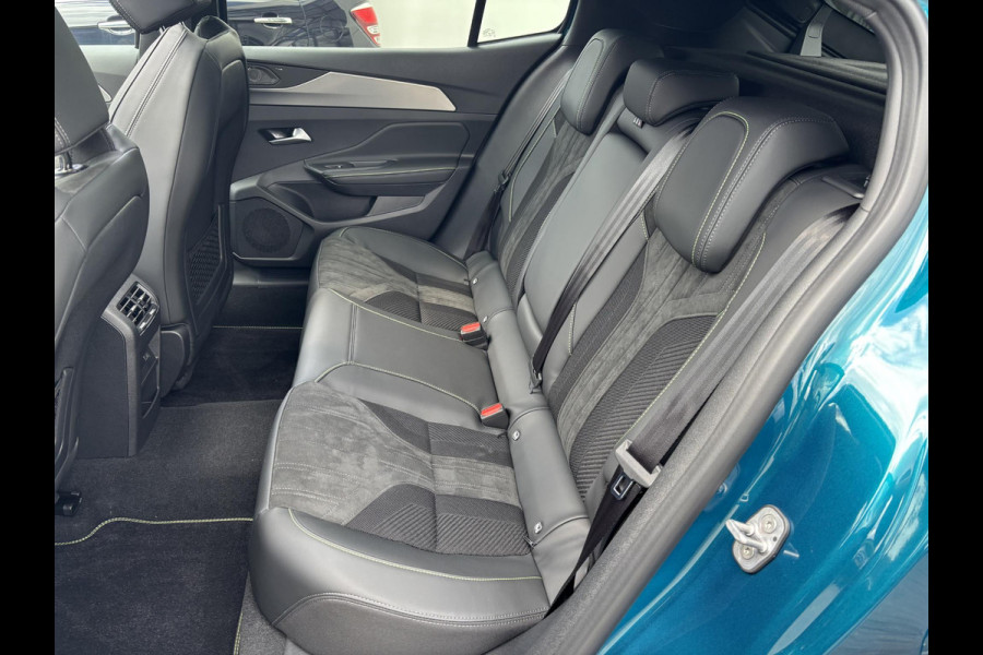 Peugeot e-408 GT 58 kWh | Nieuw! | Zeer compleet en rijklaar geleverd! |