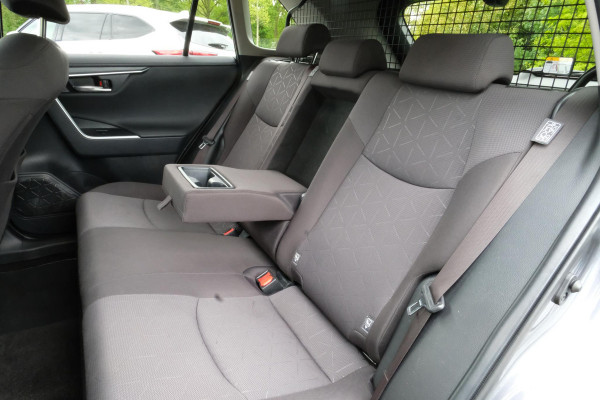 Toyota RAV4 2.5 Hybrid Business 306pk | Trekhaak | Stoelverwarming |  Achteruitrijcamera | Navigatie | Climate Control
