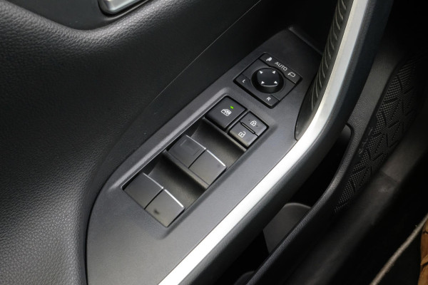 Toyota RAV4 2.5 Hybrid Business 306pk | Trekhaak | Stoelverwarming |  Achteruitrijcamera | Navigatie | Climate Control