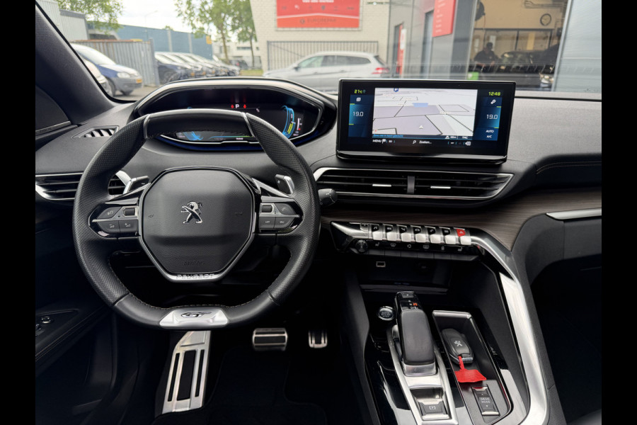 Peugeot 3008 300pk HYbrid4 GT (Elektrisch schuifdak - Elektrische Klep - Focal Electra - NightVision - Leder incl verwarming/massage/geheugen