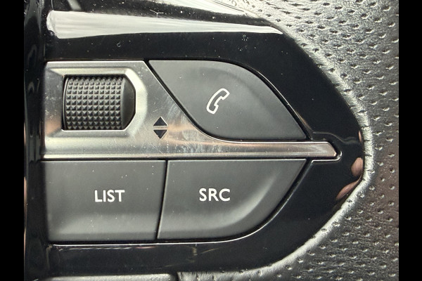Peugeot 3008 300pk HYbrid4 GT (Elektrisch schuifdak - Elektrische Klep - Focal Electra - NightVision - Leder incl verwarming/massage/geheugen