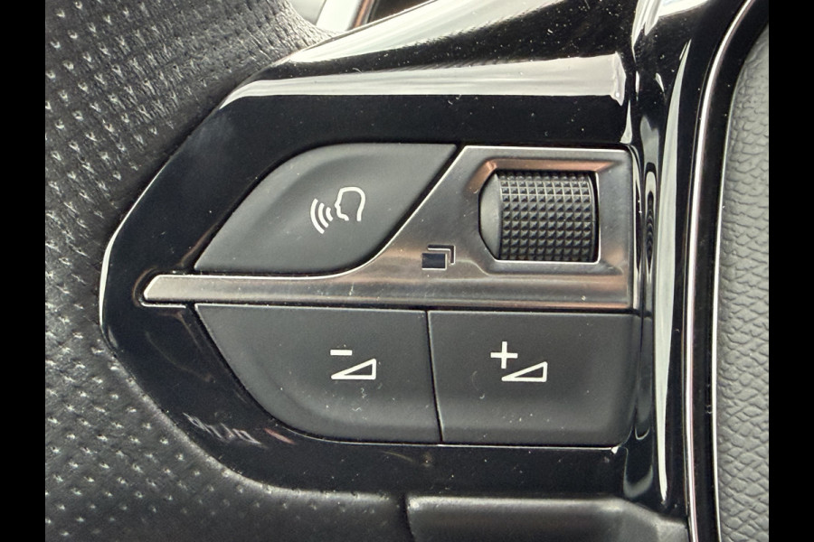 Peugeot 3008 300pk HYbrid4 GT (Elektrisch schuifdak - Elektrische Klep - Focal Electra - NightVision - Leder incl verwarming/massage/geheugen