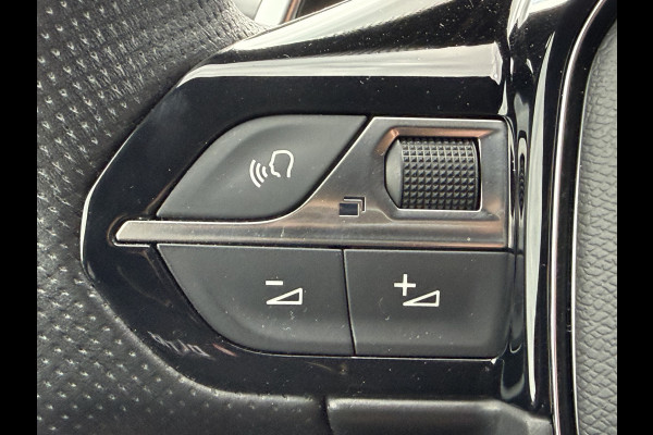 Peugeot 3008 300pk HYbrid4 GT (Elektrisch schuifdak - Elektrische Klep - Focal Electra - NightVision - Leder incl verwarming/massage/geheugen