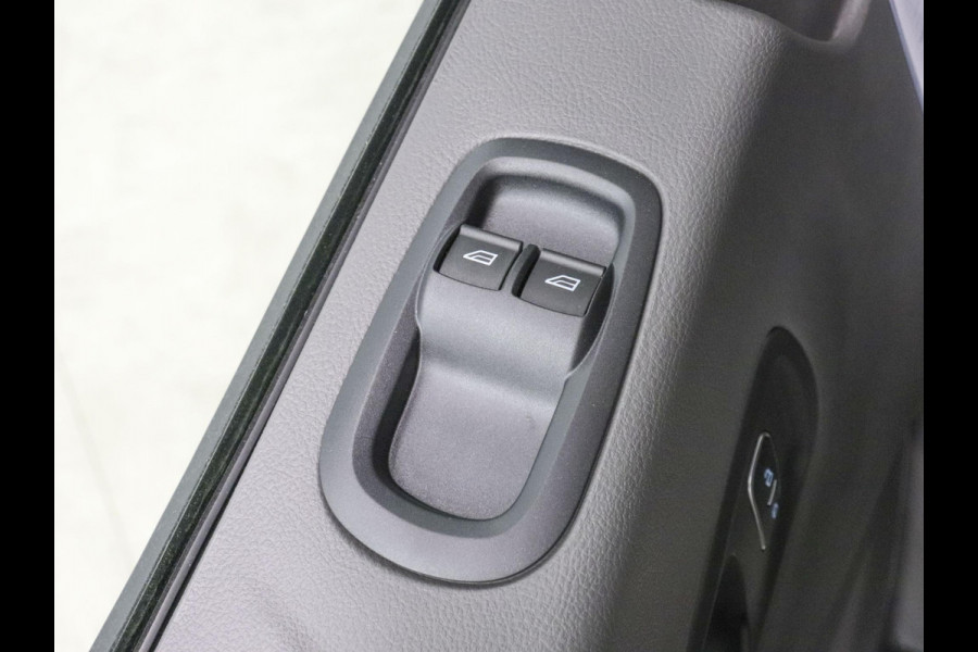 Ford Transit 310 2.0 TDCI L2H2 Trend Automaat Navigatie Trekhaak 360° Camera Airco Cruise DAB+