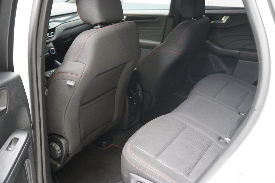 Ford Kuga 2.5 PHEV ST-Line | Soh 99% | Camera | Carplay | Navigatie | Stoelverwarming | All-seasonbanden