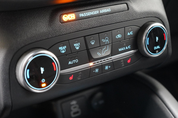 Ford Kuga 2.5 PHEV ST-Line | Soh 99% | Camera | Carplay | Navigatie | Stoelverwarming | All-seasonbanden