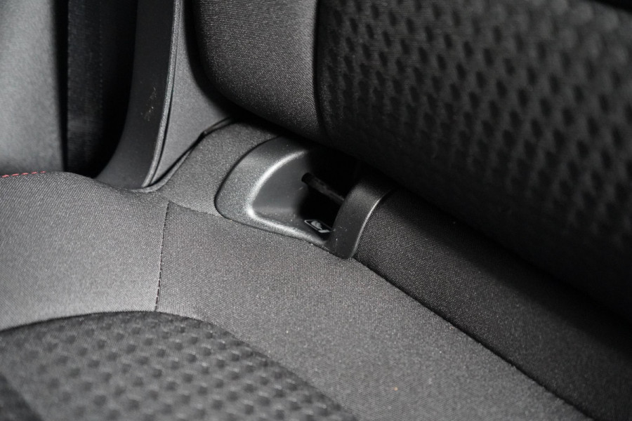 Ford Kuga 2.5 PHEV ST-Line | Soh 99% | Camera | Carplay | Navigatie | Stoelverwarming | All-seasonbanden