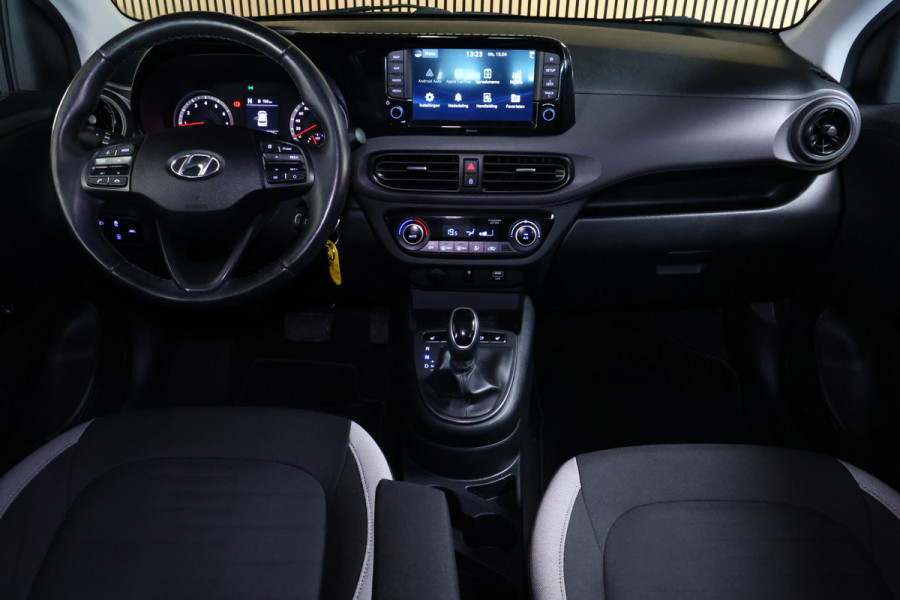Hyundai i10 1.0 Comfort Smart AUT CARPLAY STUUR/STOELVW DAB CAMERA ECC '20