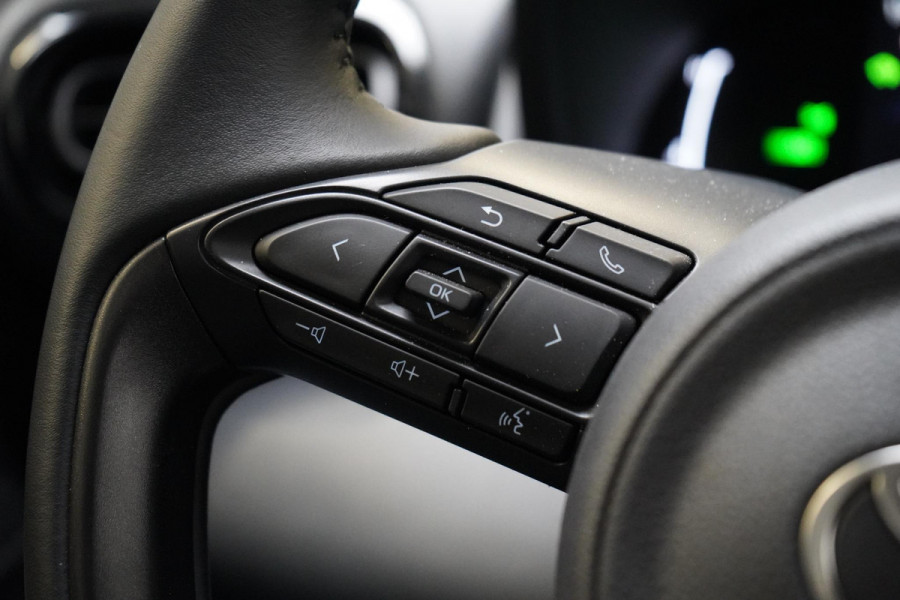 Toyota Yaris Cross 1.5 Hybrid 115 Active | Camera | Carplay | Adaptive cruise | Climate control