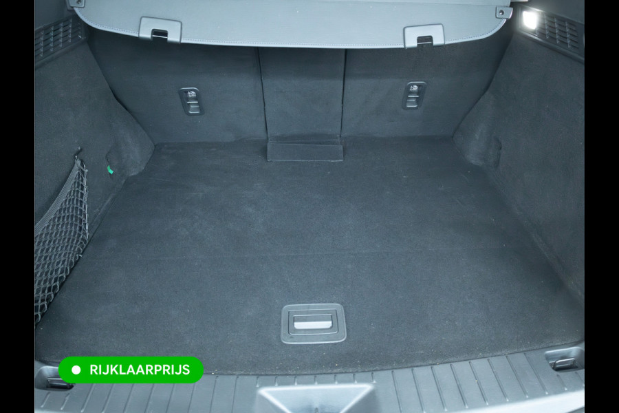 Mazda CX-60 2.5 e-SkyActiv PHEV Takumi | Panoramadak | Elec. trekhaak | Navigatie | 360 Camera | Elec. achterklep | Stoel- & stuurverw. | BOSE audio,  Draadloze telefoonlader