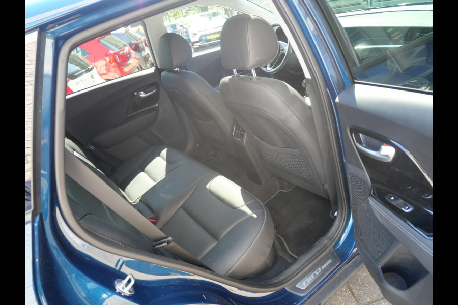 Kia Niro 1.6 GDi Hybrid ExecutiveLine | Trekhaak | Schuif/kantel Dak |