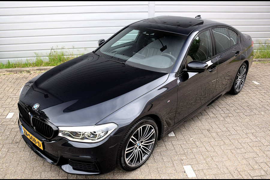 BMW 5 Serie 520i Corporate Lease High Executive*2e eigenaar*112Dkm*NAP*Dak*H&K*