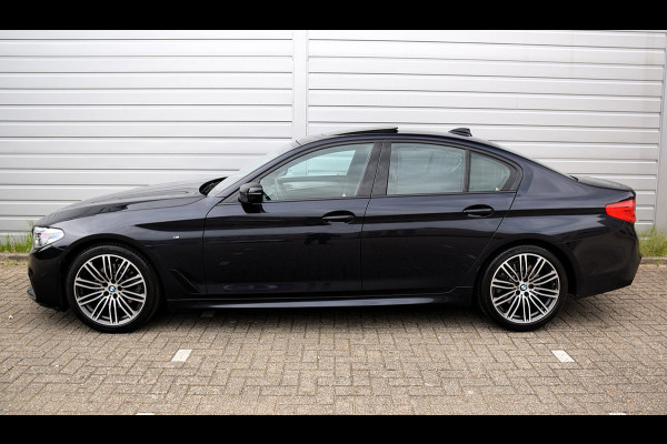 BMW 5 Serie 520i Corporate Lease High Executive*2e eigenaar*112Dkm*NAP*Dak*H&K*