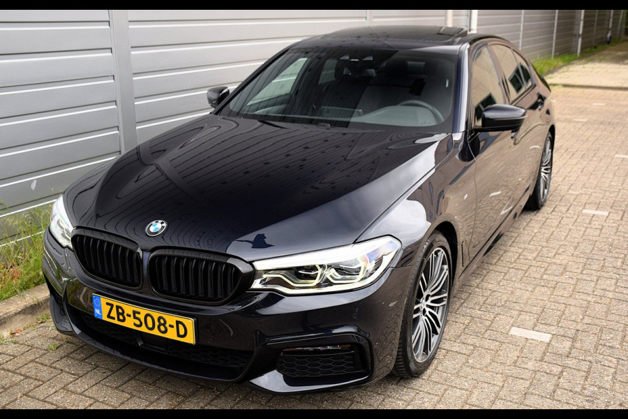 BMW 5 Serie 520i Corporate Lease High Executive*2e eigenaar*112Dkm*NAP*Dak*H&K*
