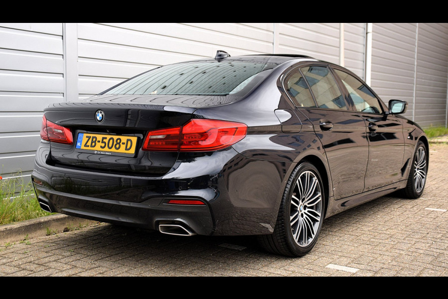 BMW 5 Serie 520i Corporate Lease High Executive*2e eigenaar*112Dkm*NAP*Dak*H&K*