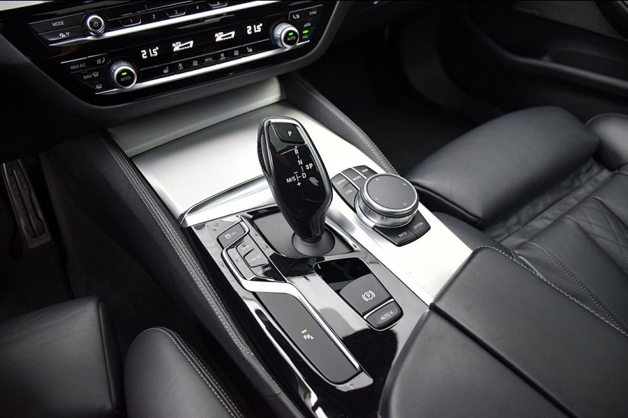 BMW 5 Serie 520i Corporate Lease High Executive*2e eigenaar*112Dkm*NAP*Dak*H&K*