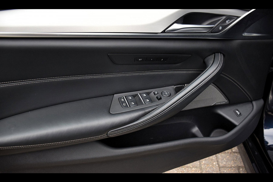 BMW 5 Serie 520i Corporate Lease High Executive*2e eigenaar*112Dkm*NAP*Dak*H&K*