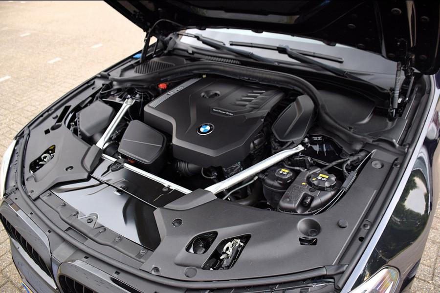 BMW 5 Serie 520i Corporate Lease High Executive*2e eigenaar*112Dkm*NAP*Dak*H&K*
