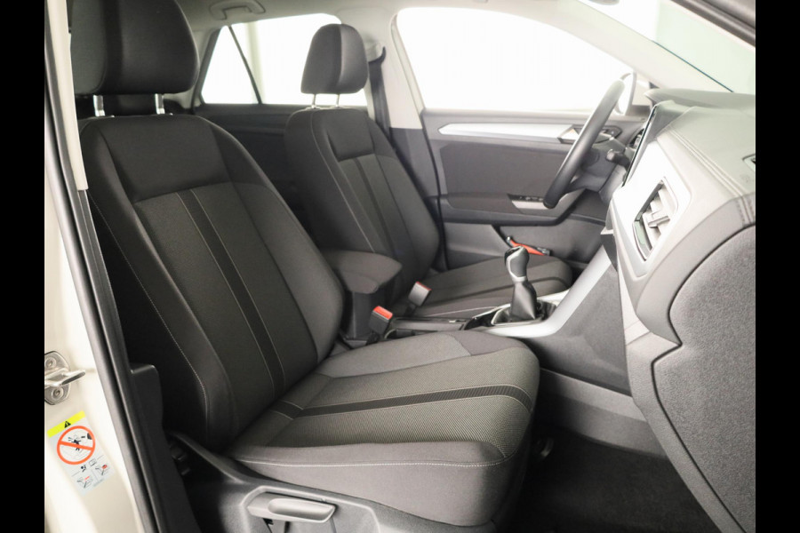 Volkswagen T-Roc 1.0 TSI Life 110pk | Navigatie | Parkeercamera | Adaptieve cruise controle | Apple Carplay